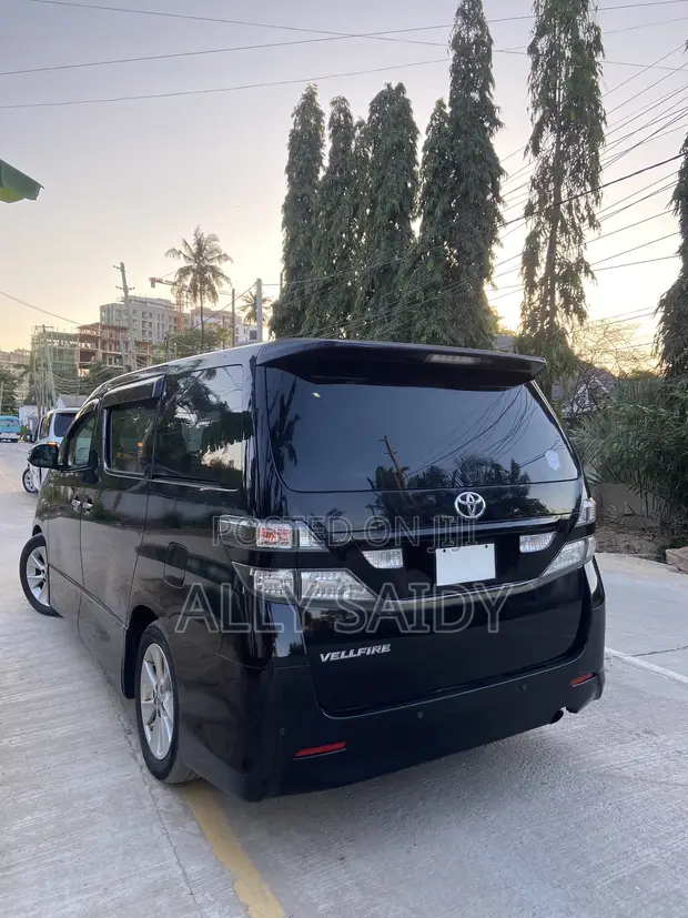 Toyota Vellfire V 2.4 4WD 7-Seater 2009 - 1