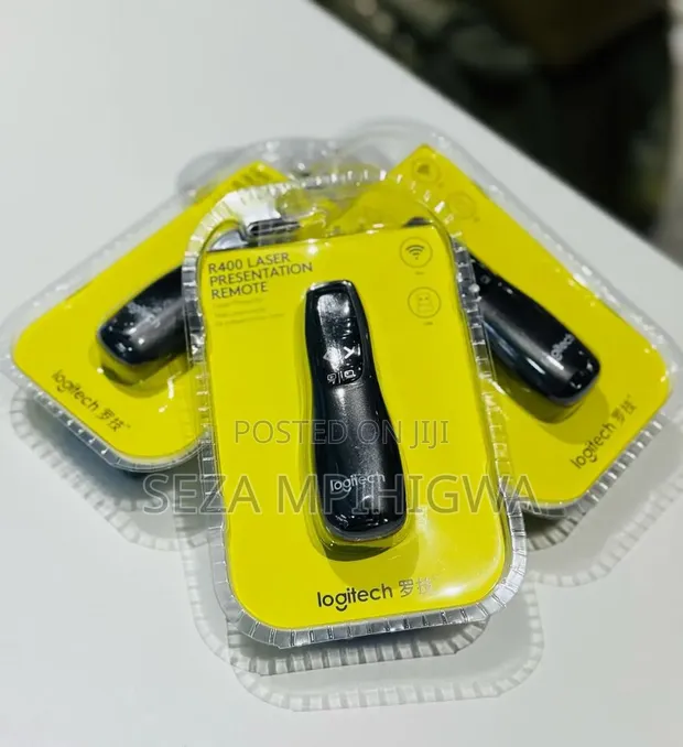 Logitech R400 Wireless Laser Presentation Remote - 1