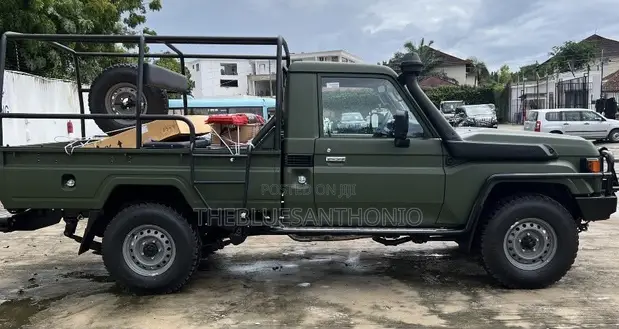 Toyota Land Cruiser 2025 Single Cabin Mpya Kijani - 1