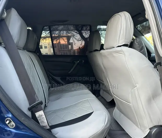 Toyota RAV4 2004 Bluu - 1