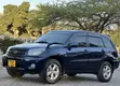 Toyota RAV4 2004 Bluu - 4