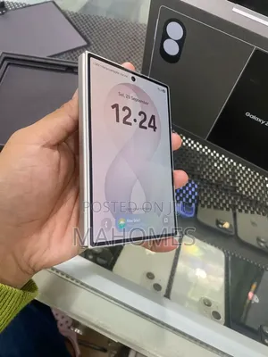 Samsung Galaxy Z Fold8 Mpya 512GB Nyeupe
