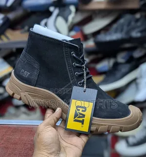 Viatu vya Ngozi vya Wanaume vya Caterpillar - Size 40-45