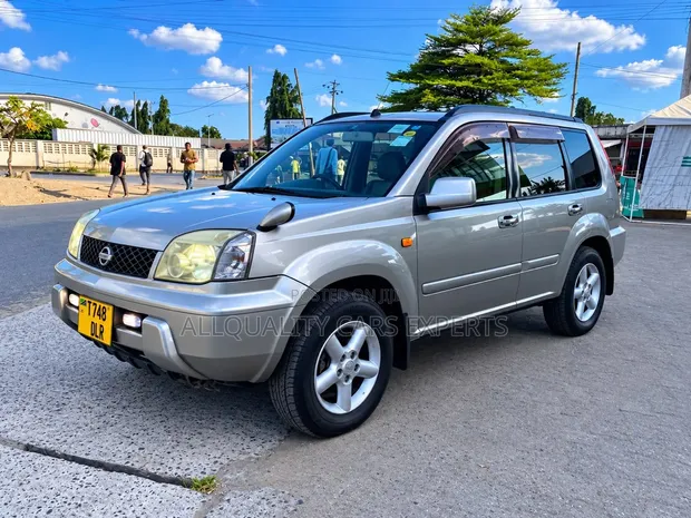 Nissan X-Trail 2000 - 1