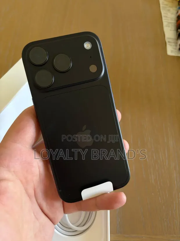 Apple iPhone 18 Pro Max 512GB Mpya Nyeusi - 1