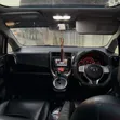 Toyota Ractis 2015 Nyeupe - 3