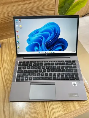 Laptop HP ZBook Firefly 14 G7 - i5, 16GB RAM, 256GB SSD