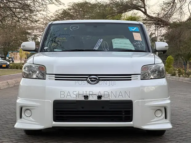 Toyota Corolla Rumion Hatchback 1.5 FWD 2009 White - 1