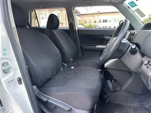 Toyota Corolla Rumion Hatchback 1.5 FWD 2009 Nyeupe