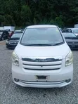 Toyota Noah 2008 - Nyeupe, Imeagizwa Nje - 1