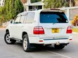 Toyota Land Cruiser 2002 White - 4