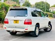 Toyota Land Cruiser 2002 White - 5