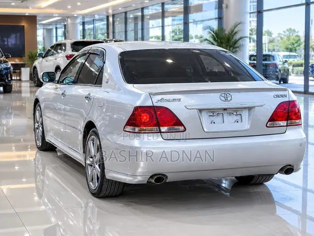 Toyota Crown Athlete 2007 Nyeupe - 1