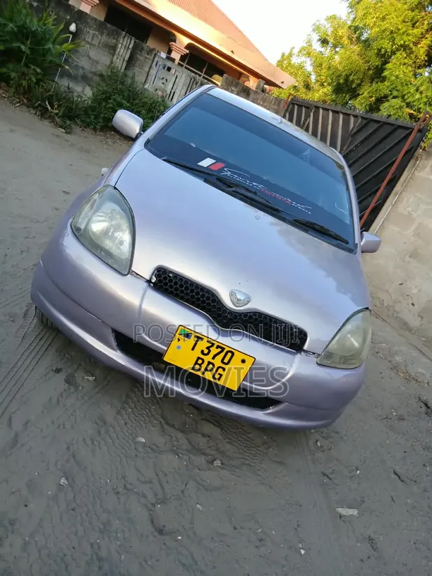 Toyota Vitz 1.0 FWD 3dr 2001 Pink - 1