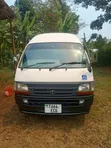 Toyota HiAce 2005 White - 1