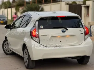 Toyota Aqua 2016 Hybrid