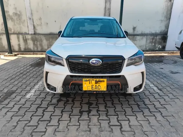 Subaru Forester 2013 Nyeupe - 1
