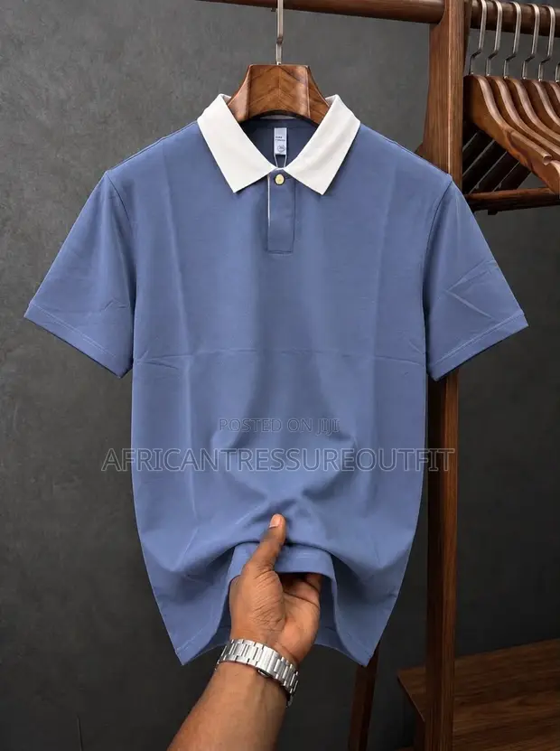 T-Shirt ya Polo Fupi yenye Vifungo - 1