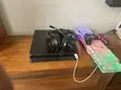PlayStation 4 Slim na Kibodi na Vipokezi - 1