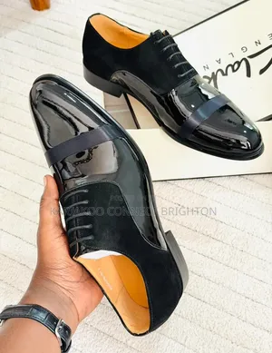 Valentino Viatu vya Kiume Nyeusi vya Patent & Suede - Size 40-45