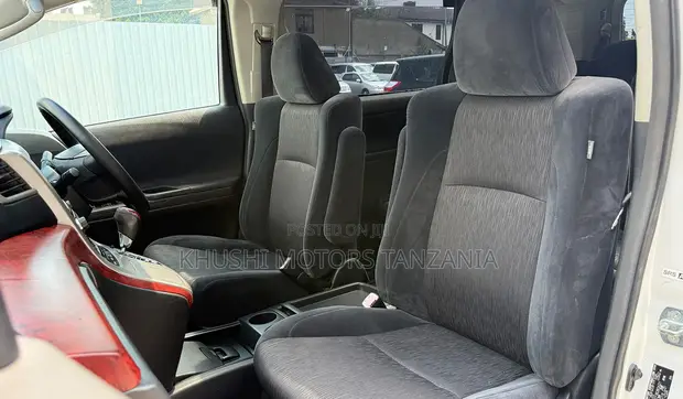 Toyota Alphard 2009 - 1