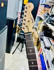 Gitaa la Fender Solo la Umeme na Bati - 2