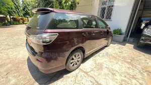 Toyota Wish 2014