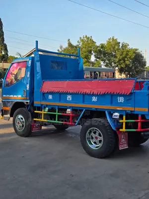 Mitsubishi Canter Tipper 4D33 (1999)