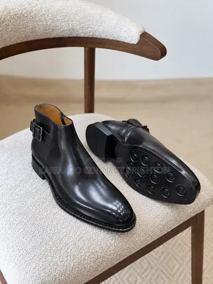 Viatu vya Kiume vya Clarks Nyeusi vya Ngozi vya Ankle na Buckle
