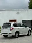 Subaru Forester 2010 White - 3