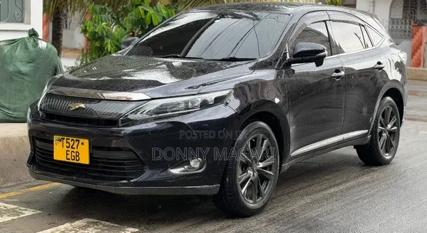Toyota Harrier 2015 Nyeusi - 1