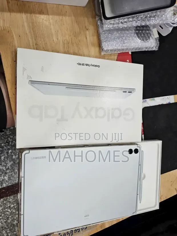 Samsung Galaxy Tab S9 FE+ 128GB Mpya Nyeusi - 1