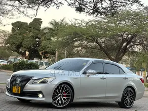 Toyota Crown Hybrid 2013 Nyeupe