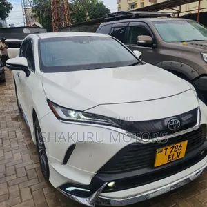 Toyota Harrier 2020 - Pearl White
