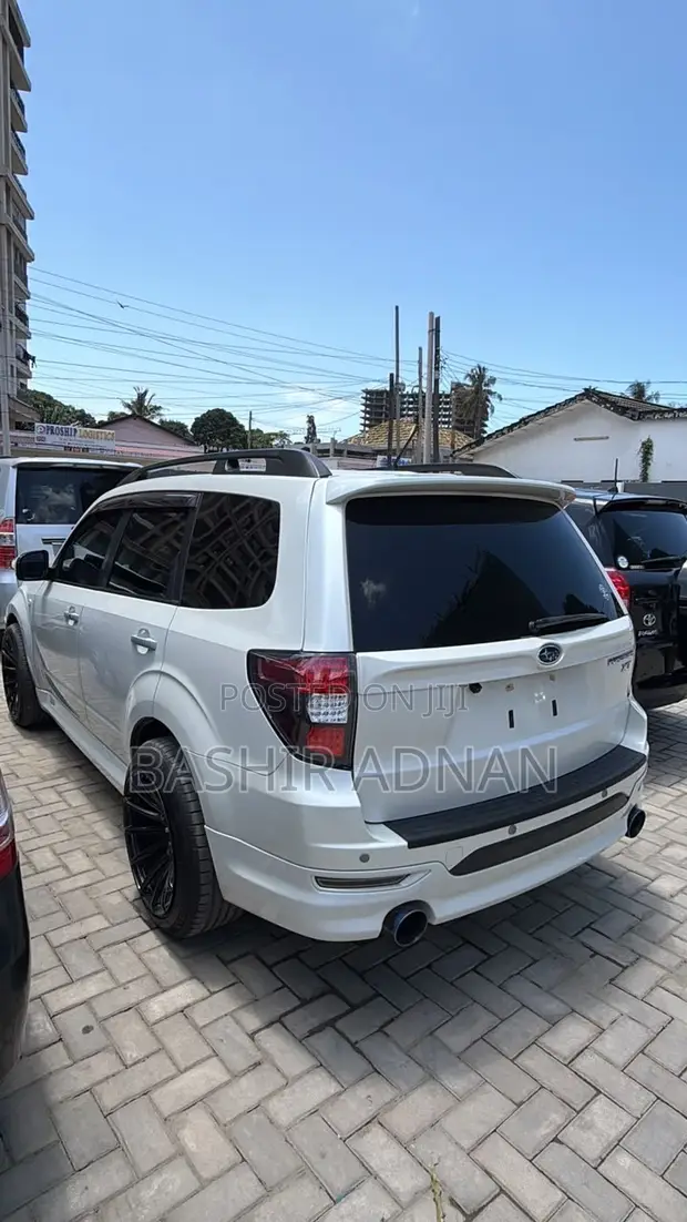 Subaru Forester XT 2009 White - 1