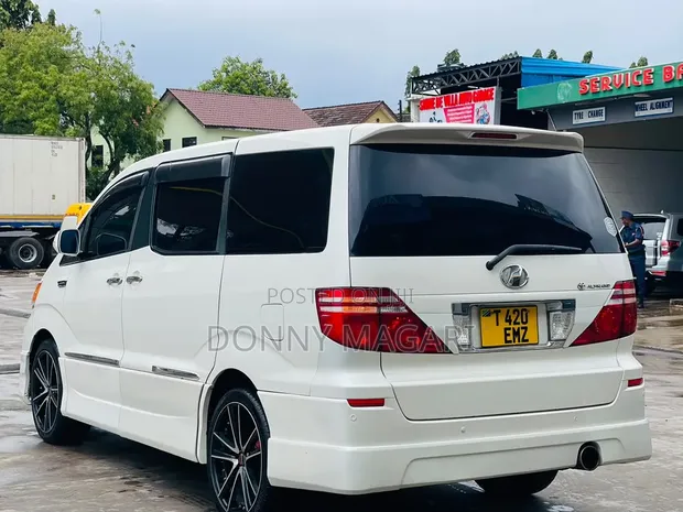 Toyota Alphard 2005 White - 1