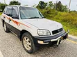 Toyota RAV4 2004 Nyeupe - 2