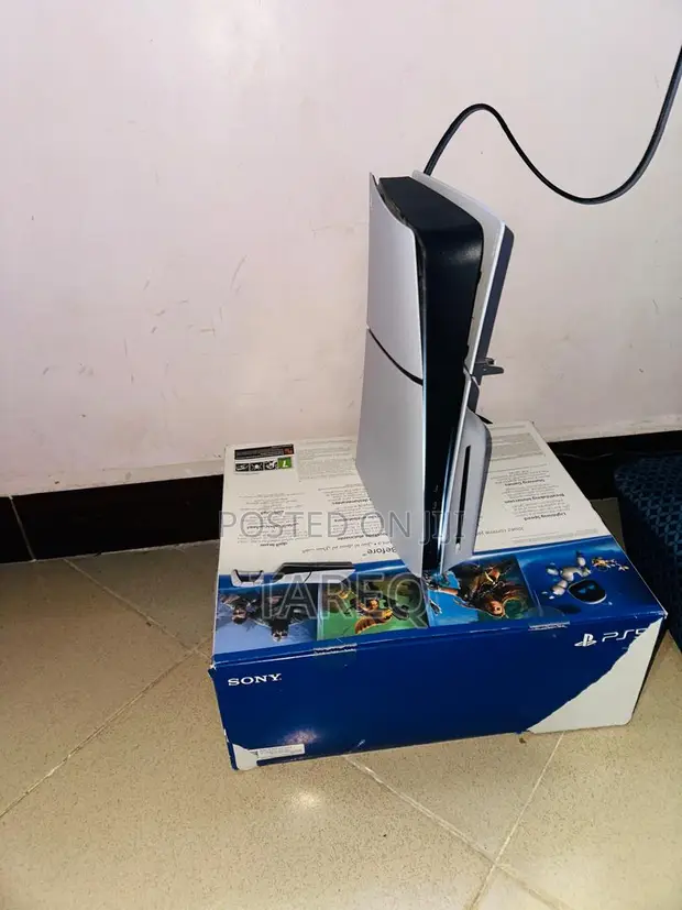 PlayStation 5 - Imetumika, Kidogo Kimevimba - 1
