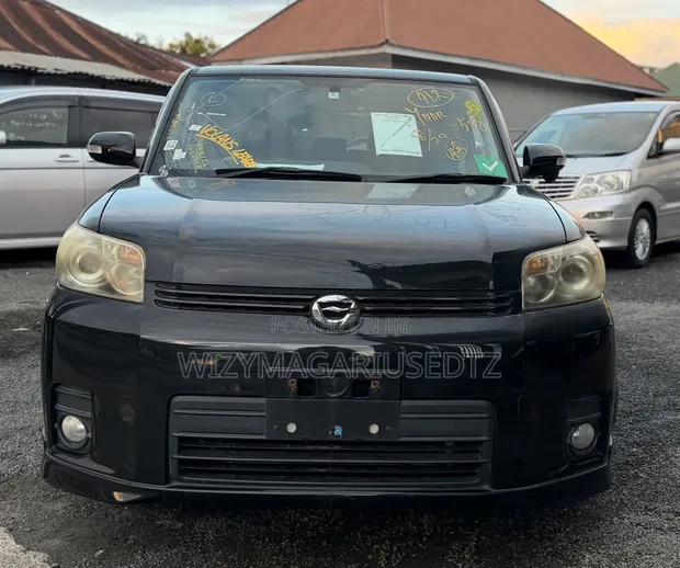 Toyota Corolla Rumion Hatchback 1.8 FWD 2008 - Ivory - 1