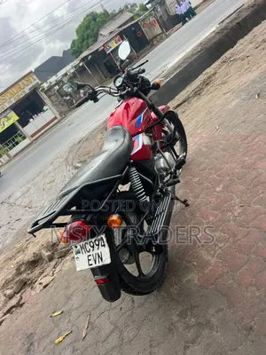 TVS HLX 125 2025 Nyekundu