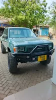 Toyota Hilux 1999 Green - 1