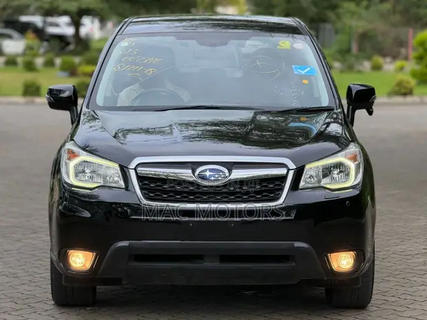 Subaru Forester 2013 Black - 1