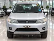 Mitsubishi Outlander XLS 2010 Nyeupe - 4