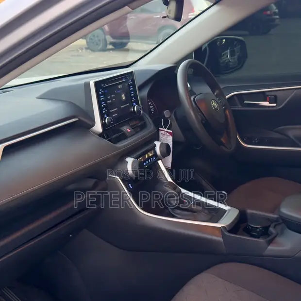 Toyota RAV4 GX 2019 Nyeupe - 1