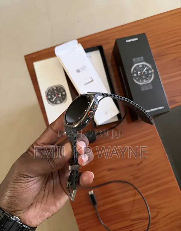 Samsung Galaxy Watch Ultra - Used - 1