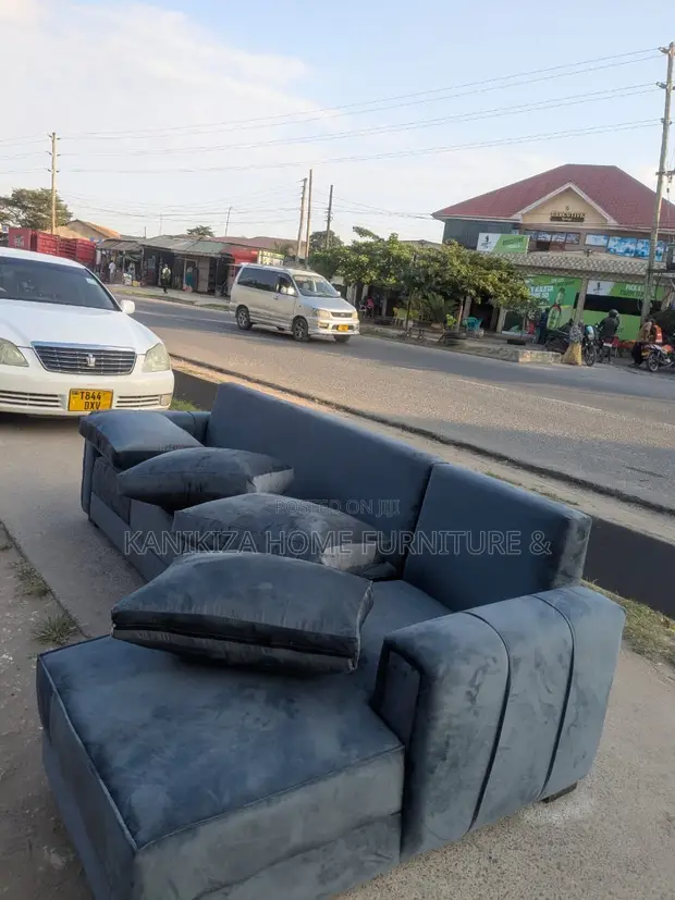 Sofa ya L-Shape Mpya (Ya Watu 5) - 1