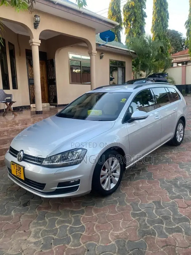 Volkswagen Golf 2014 Silver - 1
