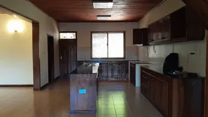 5-Bedroom Bungalow in Block C, Njiro for Sale
