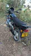 Bajaj Boxer 125 2026 Nyeusi - 1