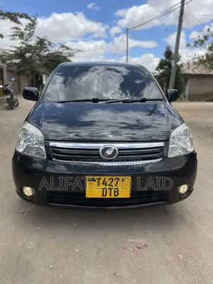 Toyota Raum 2004 Black